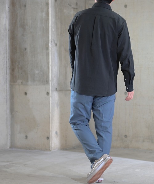 JOHN'S CLOSET(ジョンズクローゼット)の「【i】ポリエステルラミーレギュラーカラー長袖シャツ(シャツ/ブラウス・メンズ・ブラック/ベージュ/カーキ/ネイビー/ホワイト・LARGE/X-LARGE/MEDIUM)」の7枚目の写真
