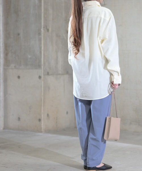 JOHN'S CLOSET(ジョンズクローゼット)の「【i】ポリエステルラミーレギュラーカラー長袖シャツ(シャツ/ブラウス・メンズ・ブラック/ベージュ/カーキ/ネイビー/ホワイト・LARGE/X-LARGE/MEDIUM)」の11枚目の写真