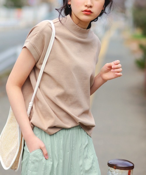 Bab（バブ）の「USコットンモックネックフレンチＴシャツ（Tシャツ/カットソー・レディース・チャコールグレー/ブラック/パープル/ミント/グレー系その他/ブラウン/オフホワイト/オレンジ/ブルー・FREE）」の4枚目の写真