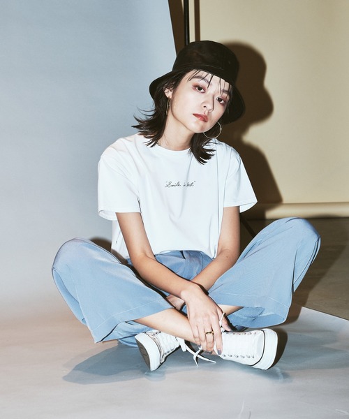 Avvenente（アベネンテ）の「【Avvenente】ハンドライティングTシャツ（Tシャツ/カットソー・レディース・ブラック/オフホワイト・M）」の10枚目の写真