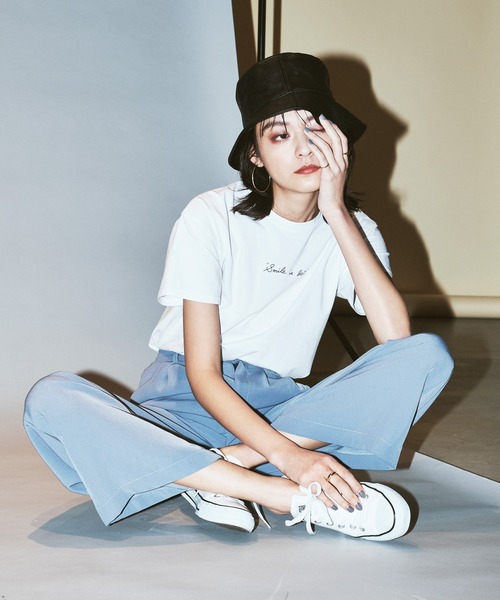 Avvenente（アベネンテ）の「【Avvenente】ハンドライティングTシャツ（Tシャツ/カットソー・レディース・ブラック/オフホワイト・M）」の5枚目の写真