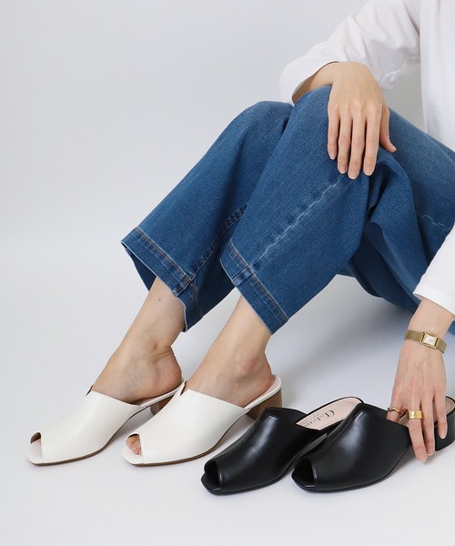 artemis by DIANA（アルテミスバイダイアナ）の「甲深ミュール（サンダル・レディース・ホワイト/ブラック/ベージュ/ブラウン・M/L/S/XL）」の7枚目の写真