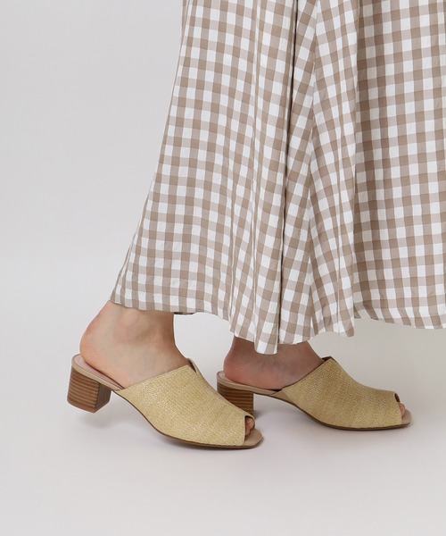 artemis by DIANA（アルテミスバイダイアナ）の「甲深ミュール（サンダル・レディース・ホワイト/ブラック/ベージュ/ブラウン・M/L/S/XL）」の14枚目の写真