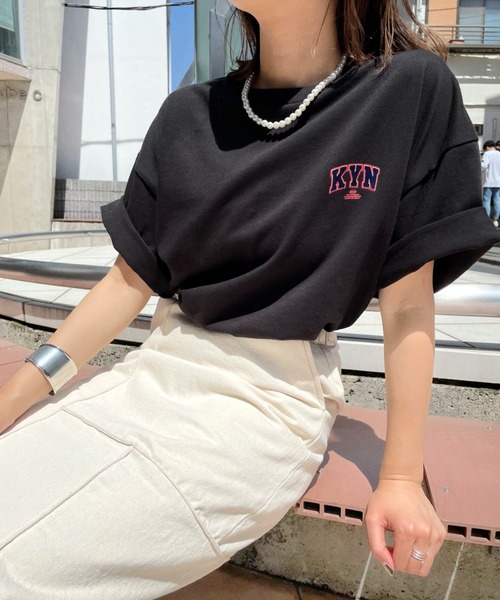 WHO'S WHO gallery（フーズフーギャラリー）の「【KOOKY'N/クーキー】フロッキーミニカレッジTEE（Tシャツ/カットソー・メンズ・ホワイト/アッシュグレー/ブラック/ブルー/グリーン・FREE）」の3枚目の写真