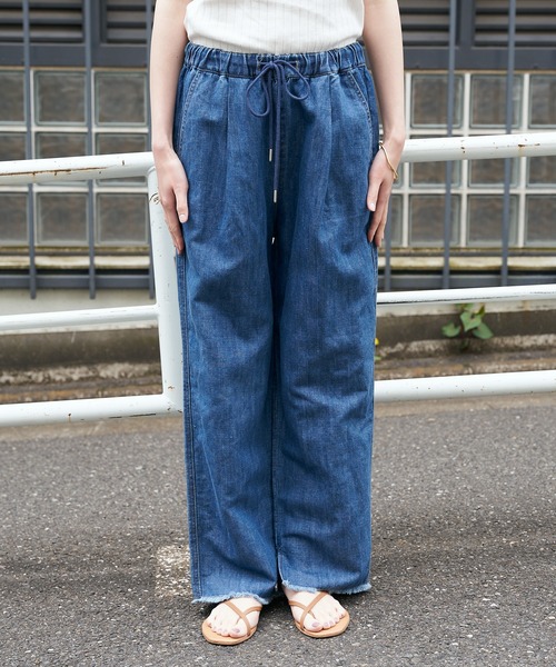 CIAOPANIC TYPY（チャオパニックティピー）の「【TYPYDENIM】タックイージーパンツ（デニムパンツ・レディース・ネイビー/ブルー・SMALL/MEDIUM/LARGE）」の4枚目の写真