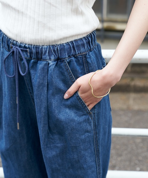 CIAOPANIC TYPY（チャオパニックティピー）の「【TYPYDENIM】タックイージーパンツ（デニムパンツ・レディース・ネイビー/ブルー・SMALL/MEDIUM/LARGE）」の12枚目の写真