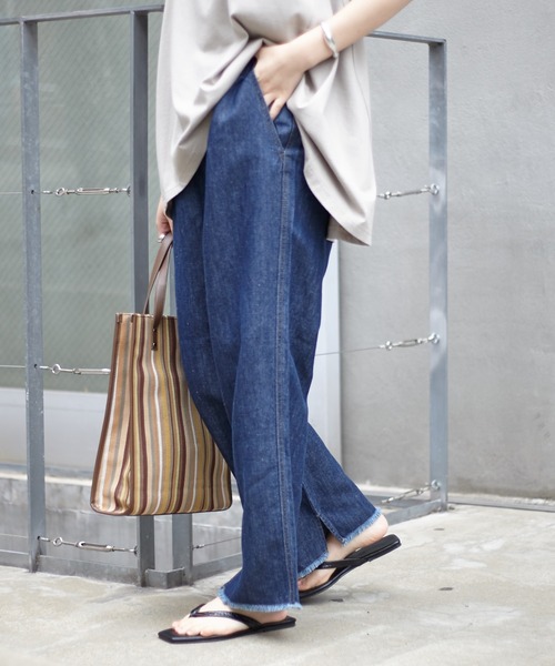 CIAOPANIC TYPY（チャオパニックティピー）の「【TYPYDENIM】タックイージーパンツ（デニムパンツ・レディース・ネイビー/ブルー・SMALL/MEDIUM/LARGE）」の15枚目の写真