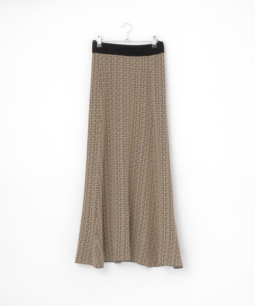 EMMA（EMMA CLOTHES）（エマ）の「【EMMA】ジャガードニットフィットフレアスカート（スカート・レディース・ベージュ/ブラウン・FREE）」の3枚目の写真