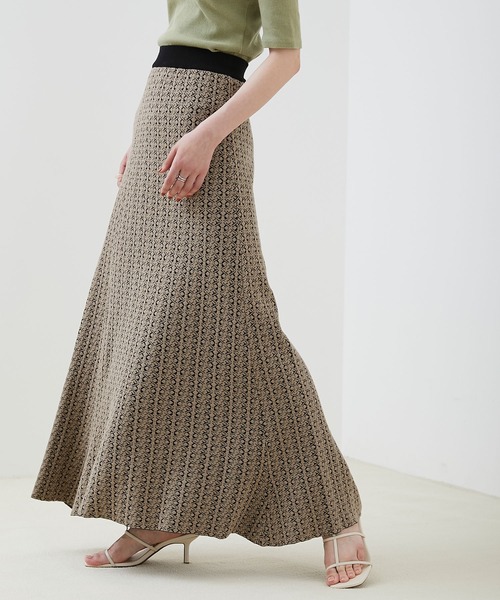 EMMA（EMMA CLOTHES）（エマ）の「【EMMA】ジャガードニットフィットフレアスカート（スカート・レディース・ベージュ/ブラウン・FREE）」の5枚目の写真