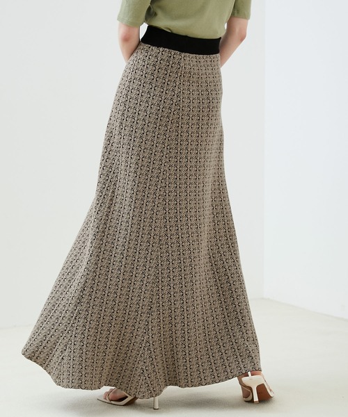 EMMA（EMMA CLOTHES）（エマ）の「【EMMA】ジャガードニットフィットフレアスカート（スカート・レディース・ベージュ/ブラウン・FREE）」の7枚目の写真