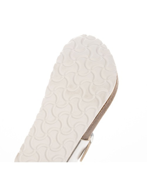 enchanted(エンチャンテッド)の「トングスバックルフラットサンダル(サンダル・レディース・ブラック/シルバー/ブロンズ/パイソン/ホワイト・LL/S/M/L)」の7枚目の写真