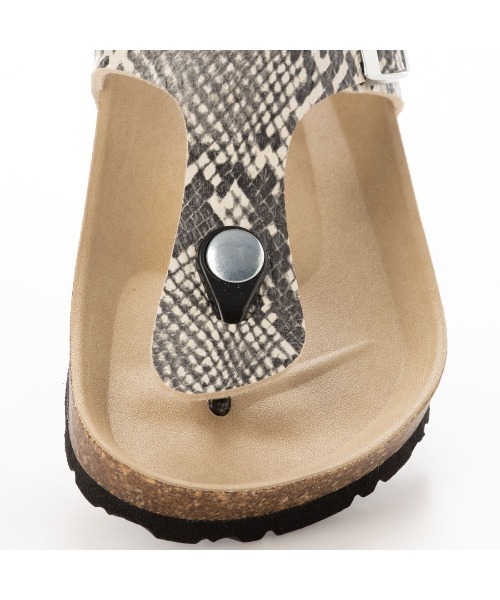 enchanted(エンチャンテッド)の「トングスバックルフラットサンダル(サンダル・レディース・ブラック/シルバー/ブロンズ/パイソン/ホワイト・LL/S/M/L)」の16枚目の写真