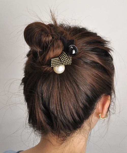 TONE SELECT GOODS(トーンセレクトグッズ)の「【resonance】エレガンス パール スタッズデザイン ヘアゴム(ヘアゴム・レディース・ブラック系その他/ブラック系その他2/ブラック系その他3・FREE)」の7枚目の写真