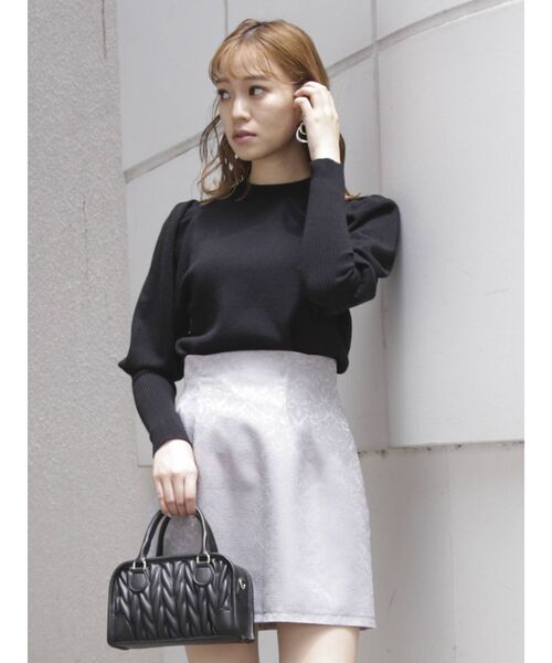 dazzlin（ダズリン）の「スリーブボリュームニットトップス（ニット/セーター・レディース・ブラック/グレー/モカ・FREE）」の17枚目の写真