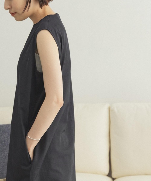FORK&SPOON（フォークアンドスプーン）の「FORK&SPOON　スリットネックノースリーブワンピース（ワンピース・レディース・ネイビー/ベージュ・ONE）」の18枚目の写真