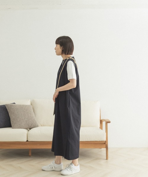 FORK&SPOON（フォークアンドスプーン）の「FORK&SPOON　スリットネックノースリーブワンピース（ワンピース・レディース・ネイビー/ベージュ・ONE）」の4枚目の写真