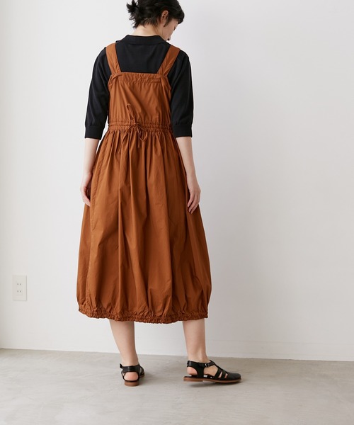 note et silence (ノートエシロンス)の「◇【AMB100貨】シルキータイプライター ギャザーワンピース(ワンピース・レディース・ブラック/ブラウン/カーキ・FREE)」の6枚目の写真