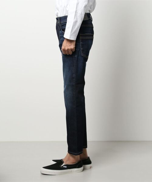 SISLEY(シスレー)の「クロップドスリムデニムパンツ(DARWIN)(デニムパンツ・メンズ・インディゴブルー・32inch/30 inch/31inch/29inch/33inch)」の2枚目の写真
