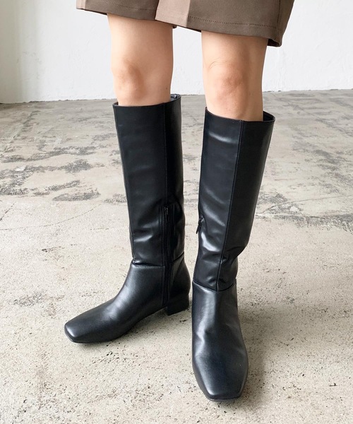 LIAN（リアン）の「スクエアトゥロングブーツ（ブーツ・レディース・ブラック/ブラウン・SMALL/MEDIUM/LARGE）」の3枚目の写真