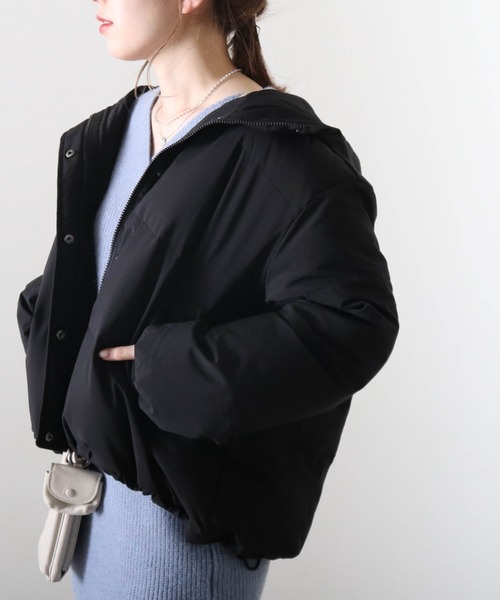 Cheek(チーク)の「ボリュームフーディーショートダウン(ダウンジャケット/コート・レディース・チャコールグレー/ブラック/アイボリー・MEDIUM)」の15枚目の写真