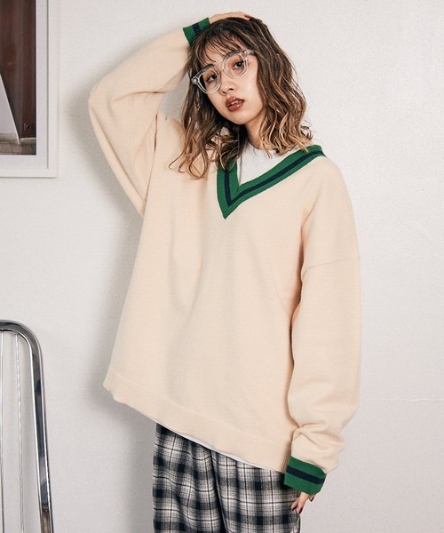 Pageboylim Vネックニット