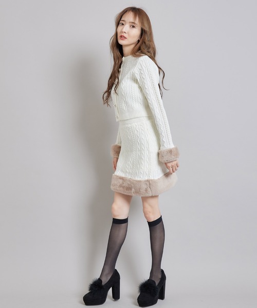 TITTY&CO.（ティティーアンドコー）の「フェイクファーニットスカート（スカート・レディース・ブラック/オフホワイト/ピンク・FREE）」の10枚目の写真