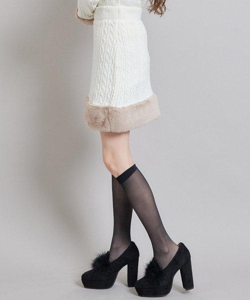 TITTY&CO.（ティティーアンドコー）の「フェイクファーニットスカート（スカート・レディース・ブラック/オフホワイト/ピンク・FREE）」の9枚目の写真