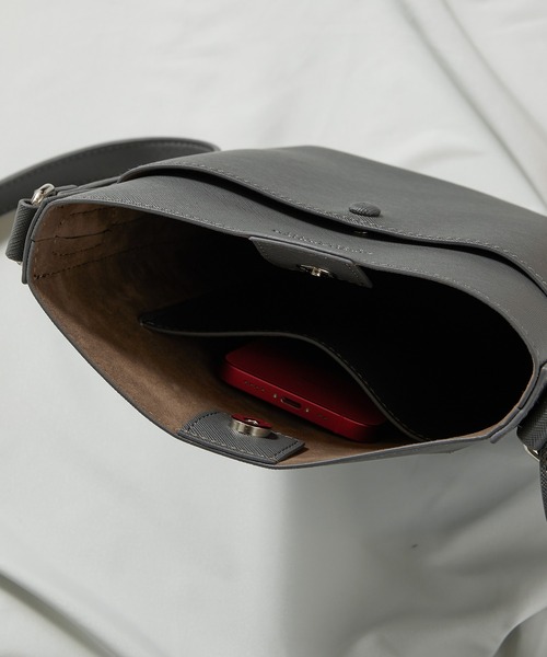 UNION STATION（ユニオンステーション）の「ミニスクエアショルダーバッグ/ユニセックスアイテム（ショルダーバッグ・メンズ・ホワイト/ブラック/グレー/ブラック系2/ブラック系3・FREE）」の18枚目の写真