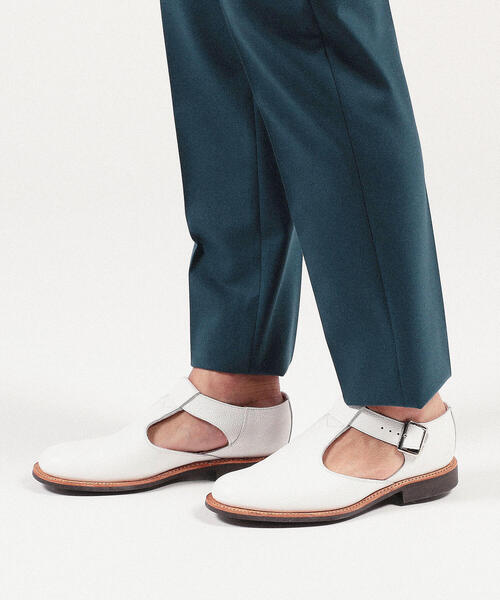 SANDERS（サンダース）の「【別注】SANDERS×TOMORROWLAND ホワイトグレインレザー ミリタリーサンダル（サンダル・メンズ・ホワイト・8/6）」の2枚目の写真