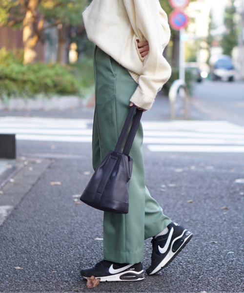 made in standard （メイドインスタンダード）の「MADE IN STANDARD/メイドインスタンダード MEDIUM FLARE COLOR PANTS（チノパンツ・レディース・ベージュ/グリーン/ワイン・1/0）」の9枚目の写真