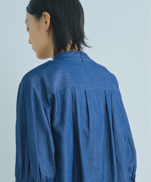 WHYTO.（ホワイト）の「「WHYTO. / ホワイト」テンセルデニムドレスシャツ　"Tencell Denim Dress Shirt"（シャツ/ブラウス・レディース・ホワイト/ワンウォッシュ・36/38）」の19枚目の写真
