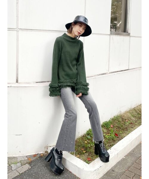 EMODA（エモダ）の「タートルネックフリンジニット（ニット/セーター・レディース・アイボリー/グリーン/ブラック・FREE）」の6枚目の写真