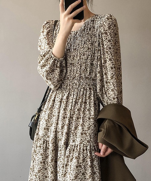 c.u.l(シーユーエル)の「【c.u.l:w】フロントギャザー花柄ワンピース culw159(ワンピース・レディース・ブルー/ブラウン・M/L)」の1枚目の写真