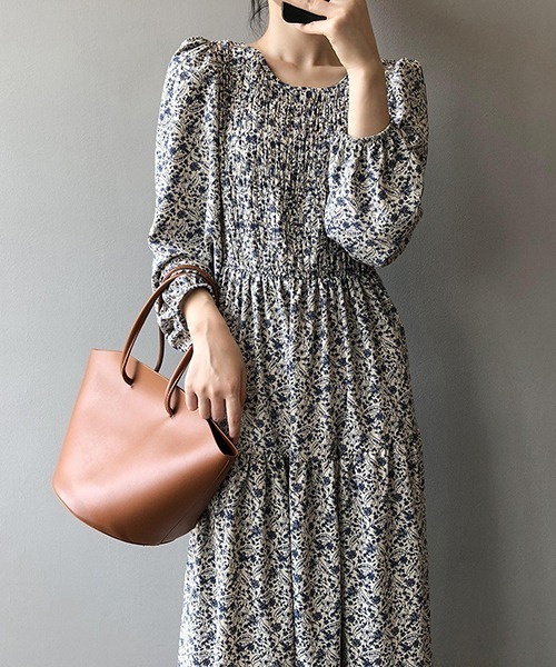 c.u.l(シーユーエル)の「【c.u.l:w】フロントギャザー花柄ワンピース culw159(ワンピース・レディース・ブルー/ブラウン・M/L)」の2枚目の写真