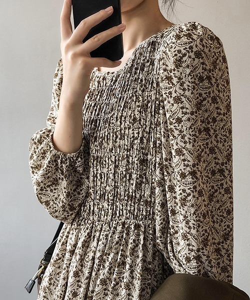 c.u.l(シーユーエル)の「【c.u.l:w】フロントギャザー花柄ワンピース culw159(ワンピース・レディース・ブルー/ブラウン・M/L)」の11枚目の写真