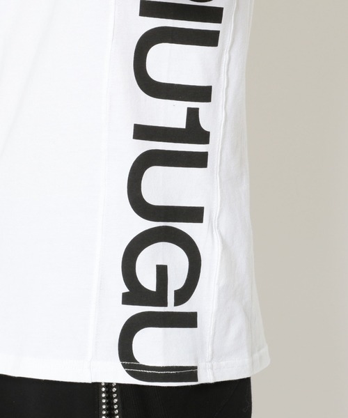 1piu1uguale3 RELAX（ウノピュウノウグァーレトレリラックス）の「【別注】1PIU1UGUALE3 RELAX/ウノピゥ ウノ ウグァーレ トレ リラックス/ランダムラインストーン ロゴTシャツ（Tシャツ/カットソー・メンズ・ホワイト/ブラック・SMALL/MEDIUM/LARGE/X-LARGE/XX-LARGE）」の7枚目の写真