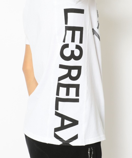 1piu1uguale3 RELAX（ウノピュウノウグァーレトレリラックス）の「【別注】1PIU1UGUALE3 RELAX/ウノピゥ ウノ ウグァーレ トレ リラックス/ランダムラインストーン ロゴTシャツ（Tシャツ/カットソー・メンズ・ホワイト/ブラック・SMALL/MEDIUM/LARGE/X-LARGE/XX-LARGE）」の10枚目の写真