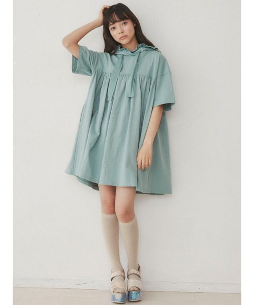 merry jenny（メリージェニー）の「フリルフードワンピース（ワンピース・レディース・オフホワイト/ブラック/グリーン・FREE）」の7枚目の写真