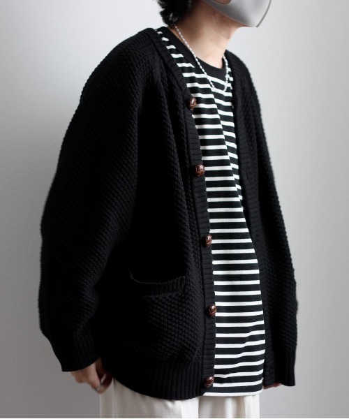 y/m by れぽすけ(イムバイレポスケ)の「ソフトタッチルーズベーシックロンT(Tシャツ/カットソー・メンズ・ブラック/ブルー・MEDIUM/LARGE)」の12枚目の写真