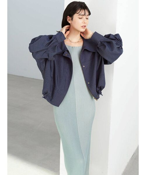 LAGUNAMOON（ラグナムーン）の「デニムライクショルダーギャザーブルゾン（ブルゾン・レディース・インディゴブルー・FREE）」の11枚目の写真