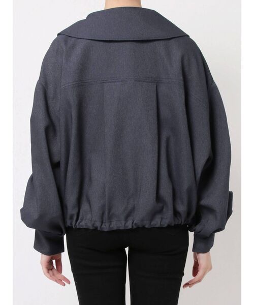 LAGUNAMOON（ラグナムーン）の「デニムライクショルダーギャザーブルゾン（ブルゾン・レディース・インディゴブルー・FREE）」の4枚目の写真