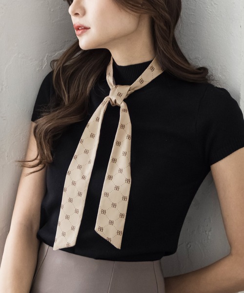 Julia Boutique(ジュリアブティック)の「BBロゴ柄スカーフ/22152(バンダナ/スカーフ・レディース・ブラック/ブラウン/ピンク・ONE)」の3枚目の写真