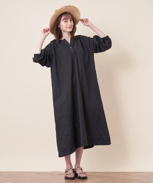 キーネックロングワンピース ワンピース En En Recre アンレクレ のワンピース キーネックロングワンピース を キーネックロングワンピース ワンピース En En Recre アンレクレ のワンピース キーネックロングワンピース を