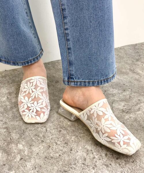 INGNI（イング）の「スクエアトゥチュールサンダル（サンダル・レディース・ブラック/オフホワイト/アイボリー・L/M）」の2枚目の写真