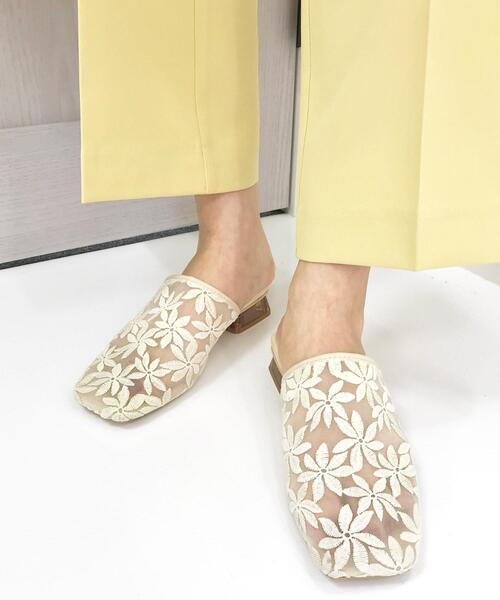 INGNI（イング）の「スクエアトゥチュールサンダル（サンダル・レディース・ブラック/オフホワイト/アイボリー・L/M）」の12枚目の写真