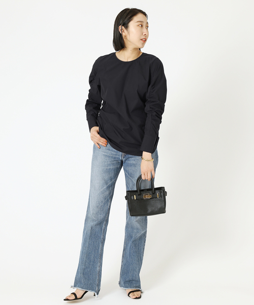 journal standard L'essage(ジャーナルスタンダードレサージュ)の「ギャザークルーブラウス(シャツ/ブラウス・レディース・ホワイト/ブラック/グレー・FREE)」の10枚目の写真