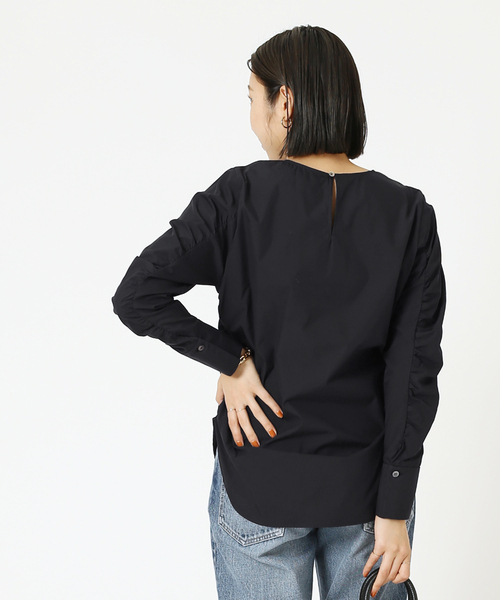 journal standard L'essage(ジャーナルスタンダードレサージュ)の「ギャザークルーブラウス(シャツ/ブラウス・レディース・ホワイト/ブラック/グレー・FREE)」の17枚目の写真