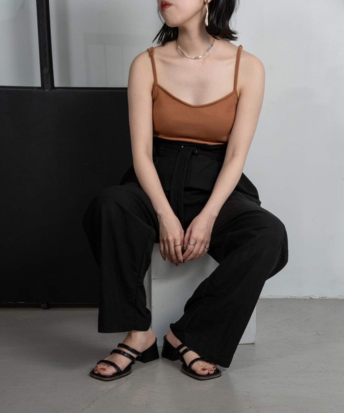 lawgy（ラウジー）の「neck line arrange cami（キャミソール・レディース・ブラック/アイボリー/ブラウン系・FREE）」の3枚目の写真