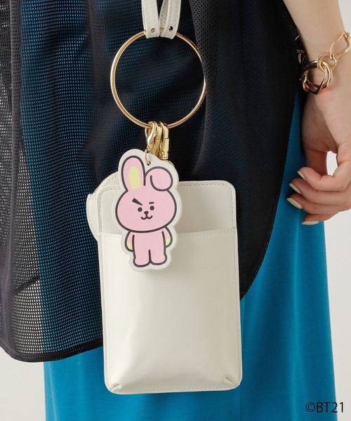 BT21（ビーティーイシビル）の「BT21/チャームバッグ（ショルダーバッグ・レディース・ブラック系その他/ベージュ系その他/ホワイト系その他2/ホワイト系その他/ホワイト/ブラック/ベージュ・FREE）」の3枚目の写真