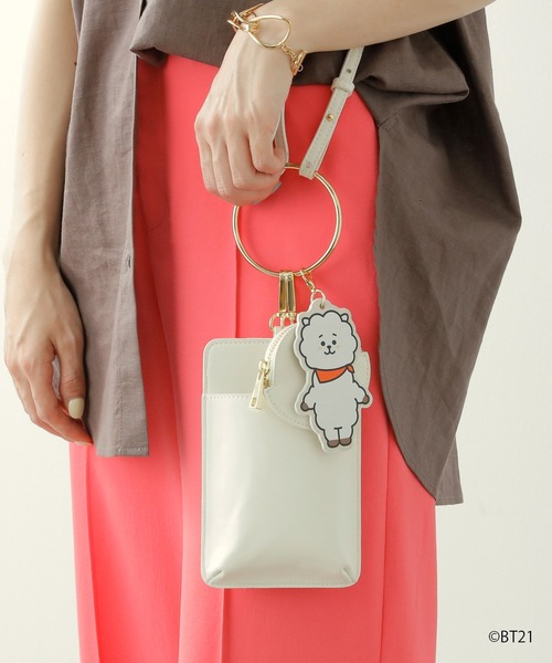 BT21（ビーティーイシビル）の「BT21/チャームバッグ（ショルダーバッグ・レディース・ブラック系その他/ベージュ系その他/ホワイト系その他2/ホワイト系その他/ホワイト/ブラック/ベージュ・FREE）」の10枚目の写真